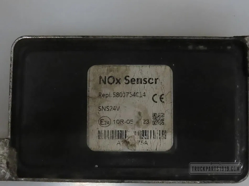 Iveco Electrical System NOx sensor Iveco - Sensor for Truck: picture 2 Iveco Electrical System NOx sensor Iveco - Sensor for Truck: picture 2