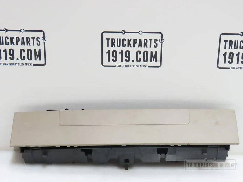 MAN 81.63740-6026 Asbak TGX - Cab and interior for Truck: picture 1 MAN 81.63740-6026 Asbak TGX - Cab and interior for Truck: picture 1