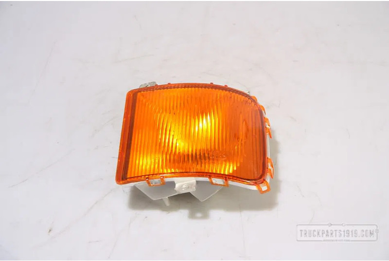 MAN F2000 81.25320-6084 Knipperlicht - Turn signal for Truck: picture 1 MAN F2000 81.25320-6084 Knipperlicht - Turn signal for Truck: picture 1