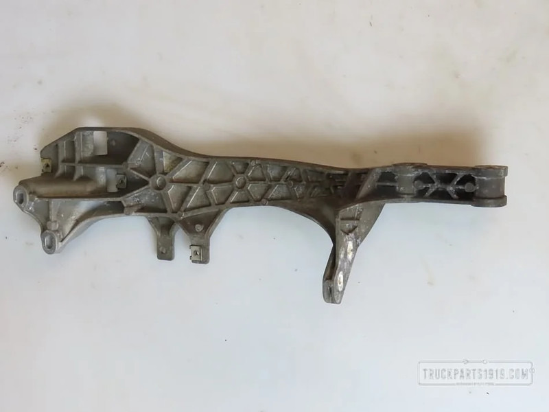 Mercedes-Benz Body & Chassis Parts Bumpersteun Re. MB MP4 - Bumper for Truck: picture 1 Mercedes-Benz Body & Chassis Parts Bumpersteun Re. MB MP4 - Bumper for Truck: picture 1