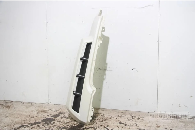 Renault Body & Chassis Parts Luch geleider R Premium - Body and exterior for Truck: picture 2 Renault Body & Chassis Parts Luch geleider R Premium - Body and exterior for Truck: picture 2