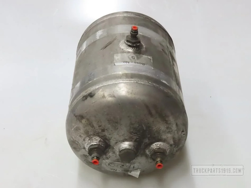 Volvo Compressed Air System Luchttank 15L Volvo - Brake parts for Truck: picture 2 Volvo Compressed Air System Luchttank 15L Volvo - Brake parts for Truck: picture 2
