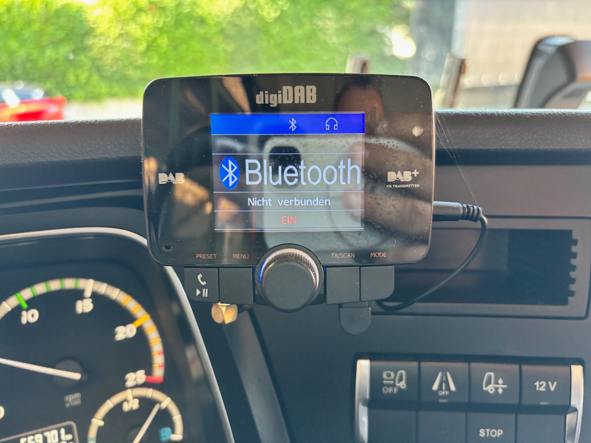 Box truck MERCEDES Actros 1848: picture 9