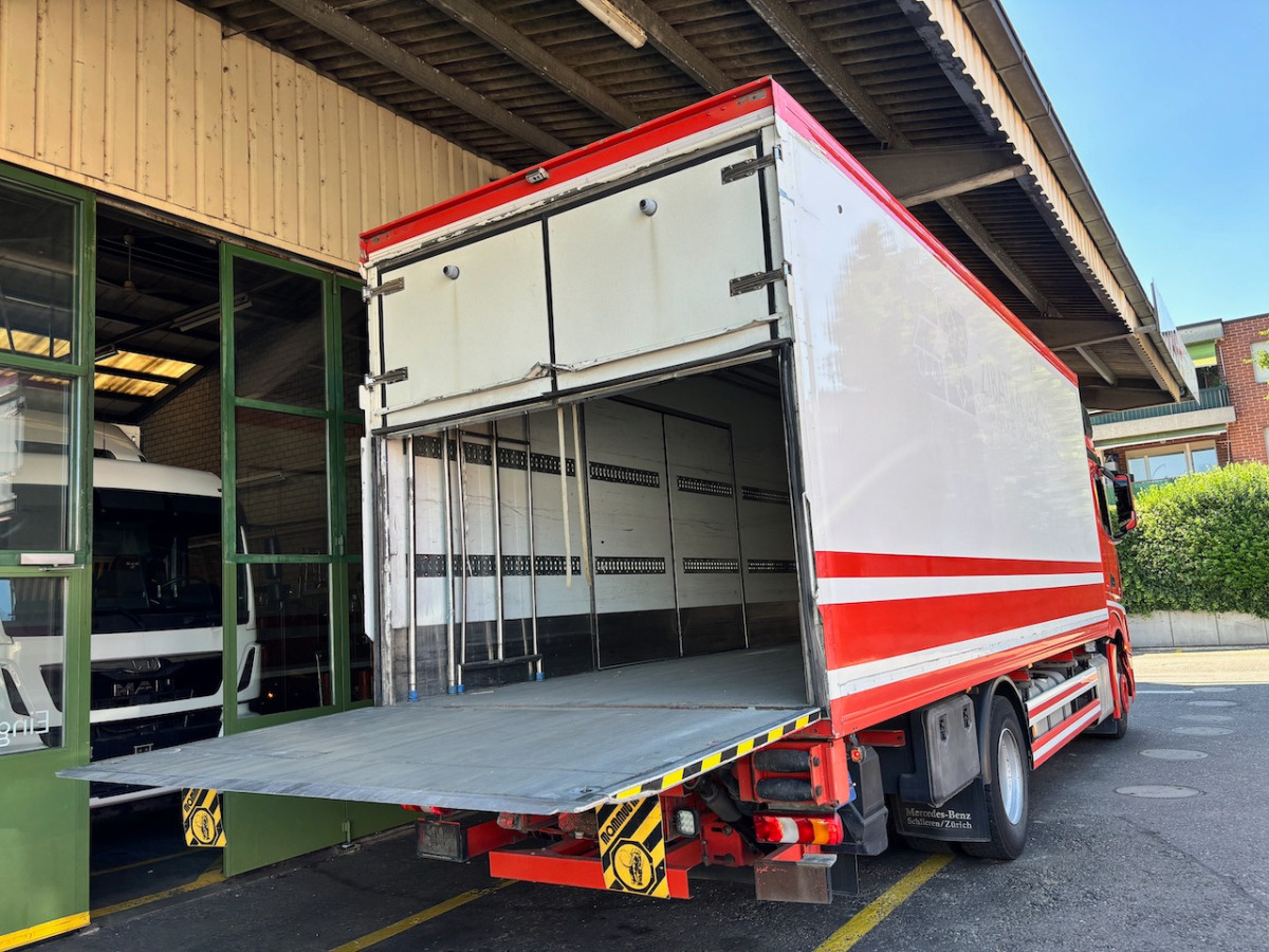Box truck MERCEDES Actros 1848: picture 17