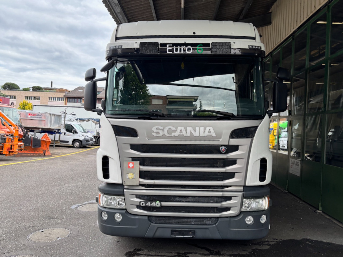 SCANIA G440 - Curtainsider truck: picture 3 SCANIA G440 - Curtainsider truck: picture 3