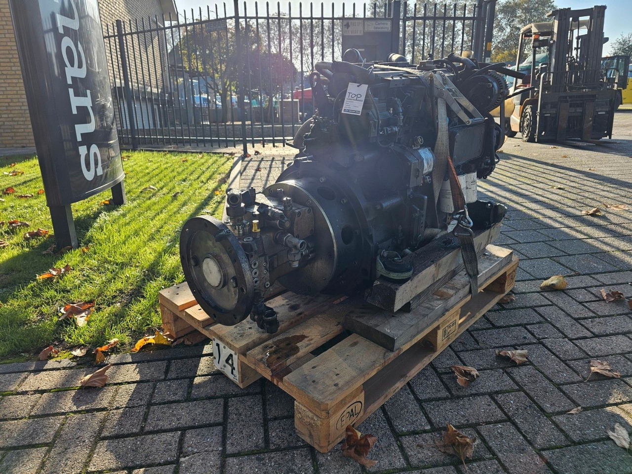 New Engine for Construction machinery Deutz BF 4M 2012: picture 9