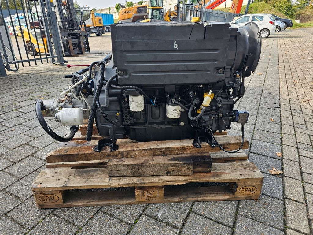Deutz F 4L 2011 Luftgekühlt - Engine for Construction machinery: picture 3 Deutz F 4L 2011 Luftgekühlt - Engine for Construction machinery: picture 3