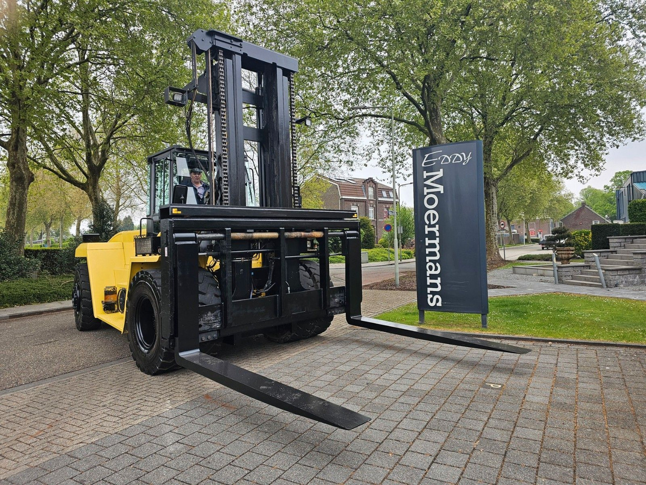 Hyster H18.00XM-12 - Diesel forklift: picture 1 Hyster H18.00XM-12 - Diesel forklift: picture 1