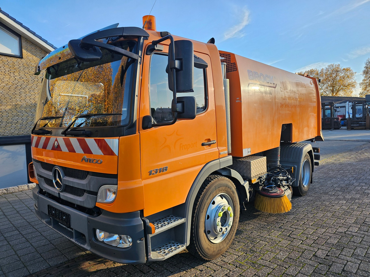 Mercedes Benz Atergo 1518 - Road sweeper: picture 4 Mercedes Benz Atergo 1518 - Road sweeper: picture 4