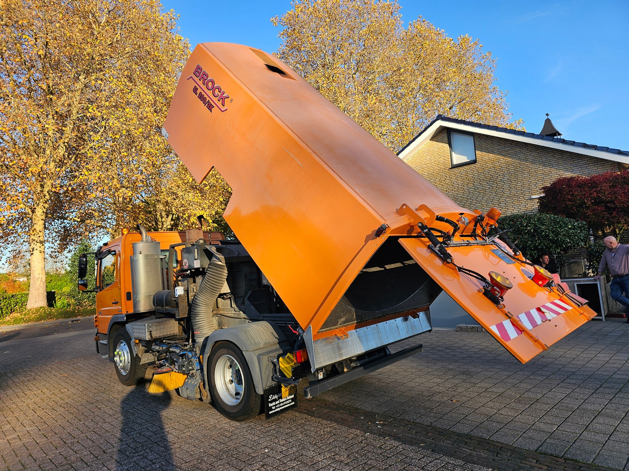 Mercedes Benz Atergo 1518 - Road sweeper: picture 2 Mercedes Benz Atergo 1518 - Road sweeper: picture 2