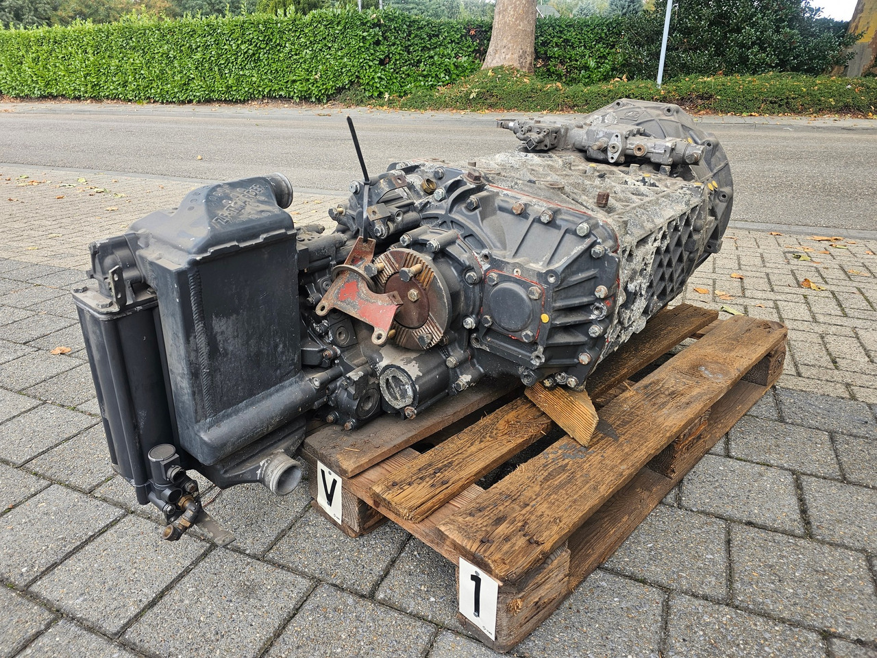 ZF 16 S 2221 TD - Gearbox for Truck: picture 1 ZF 16 S 2221 TD - Gearbox for Truck: picture 1