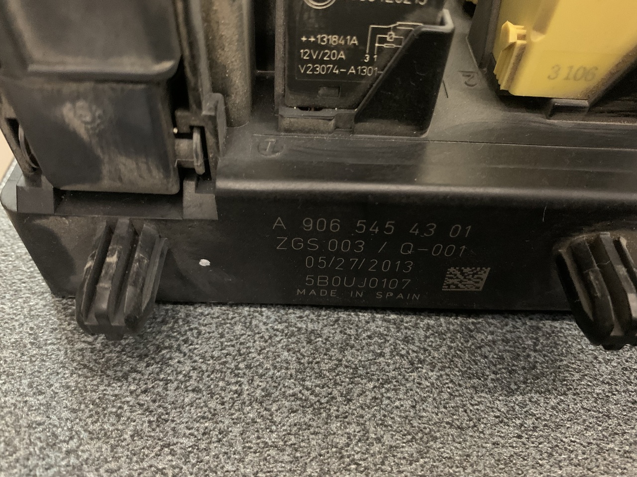FUSE BOX SPRINTER 901,906 - Electrical system for Van: picture 2 FUSE BOX SPRINTER 901,906 - Electrical system for Van: picture 2