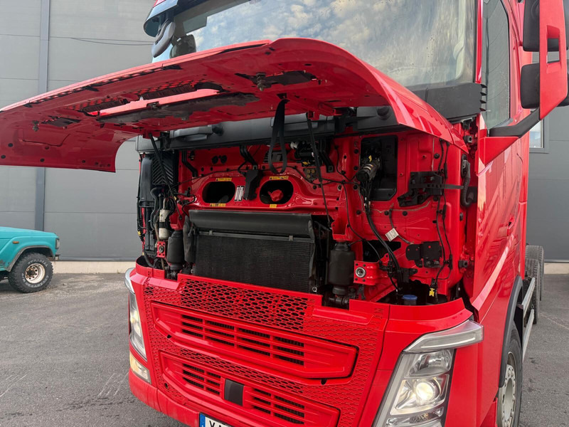 Cab chassis truck Volvo FH540 2019: picture 10