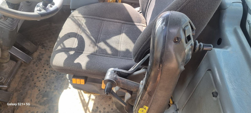 Wheel loader Volvo L220E: picture 9