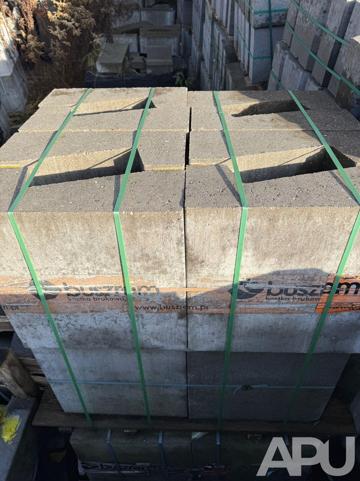 Ciek wodny/obrzeże/korytko trójkątne 50x50x20 - Construction equipment: picture 5 Ciek wodny/obrzeże/korytko trójkątne 50x50x20 - Construction equipment: picture 5