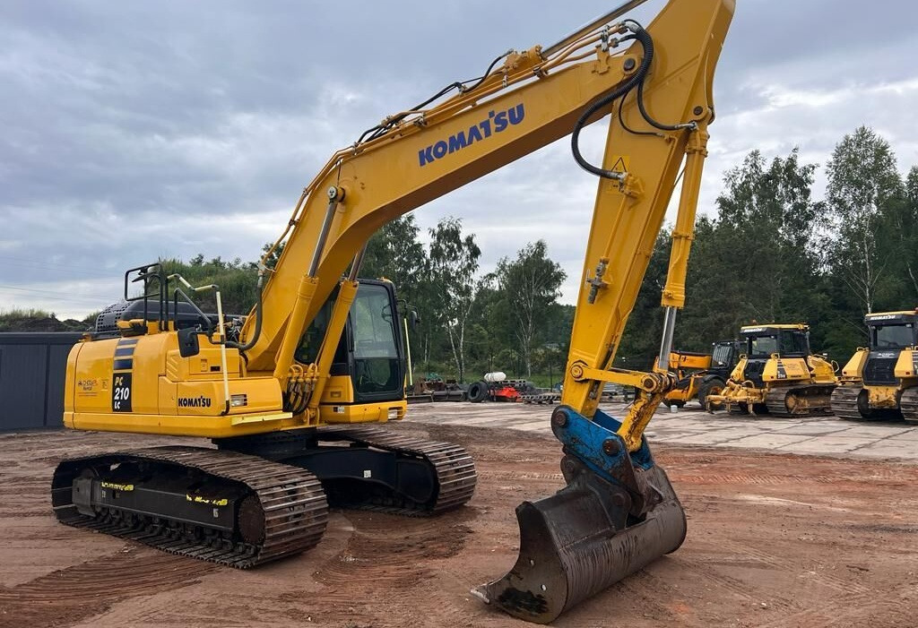 Komatsu PC210-lc11 - Crawler excavator: picture 2 Komatsu PC210-lc11 - Crawler excavator: picture 2