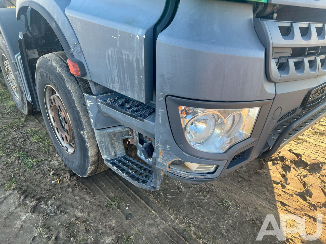 Concrete mixer truck Mercedes Arocs 3245: picture 17