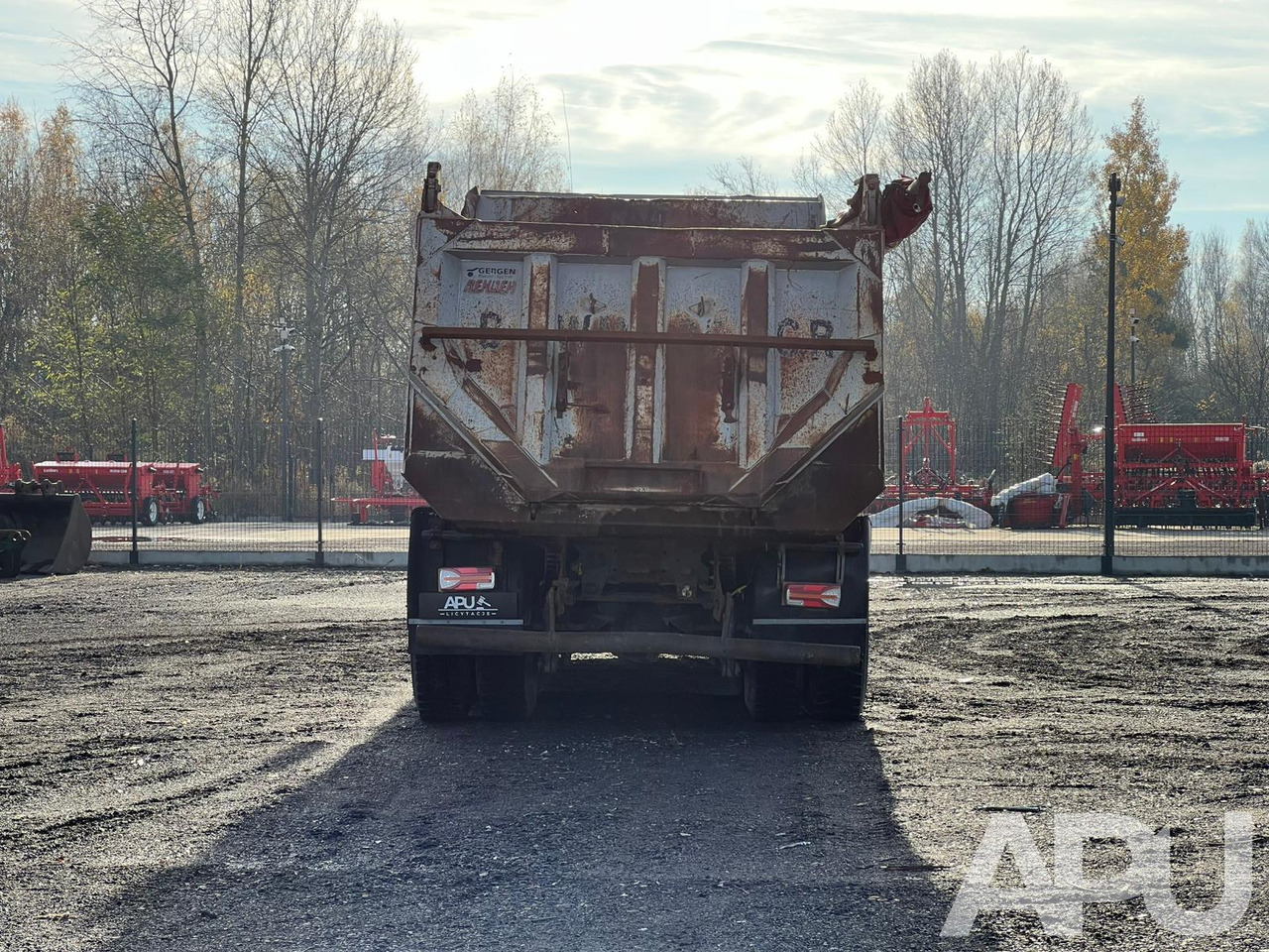 Tipper Renault Kerax 420: picture 6