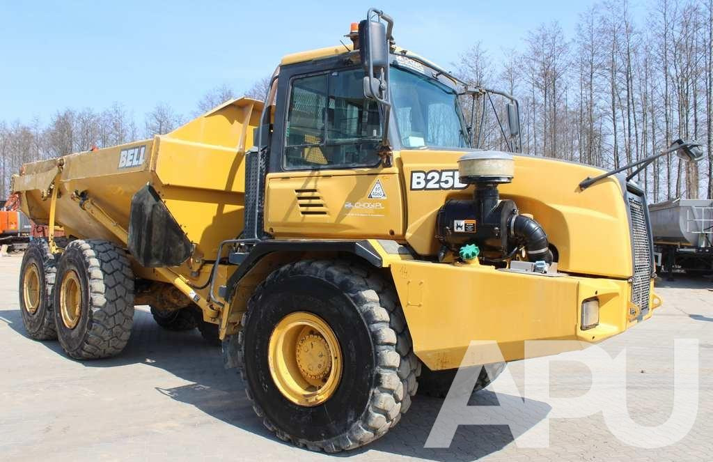 WOZIDŁO Bell ADT B25D 6×6 - Articulated dumper: picture 5 WOZIDŁO Bell ADT B25D 6×6 - Articulated dumper: picture 5