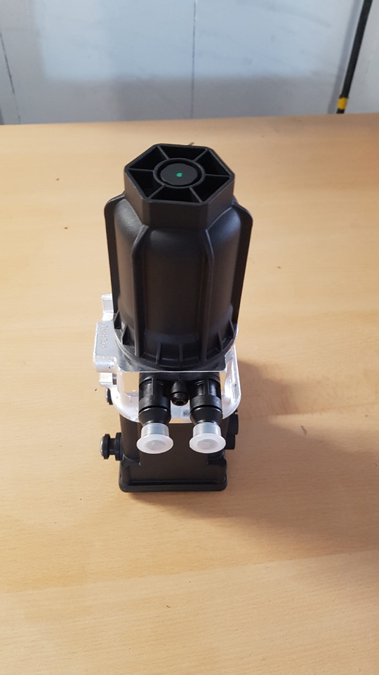 0001407878 MERCEDES BENZ,ADBLUE POMP,ACTROS, AXOR, ANTOS,EURO 6 - Fuel system for Truck: picture 3 0001407878 MERCEDES BENZ,ADBLUE POMP,ACTROS, AXOR, ANTOS,EURO 6 - Fuel system for Truck: picture 3