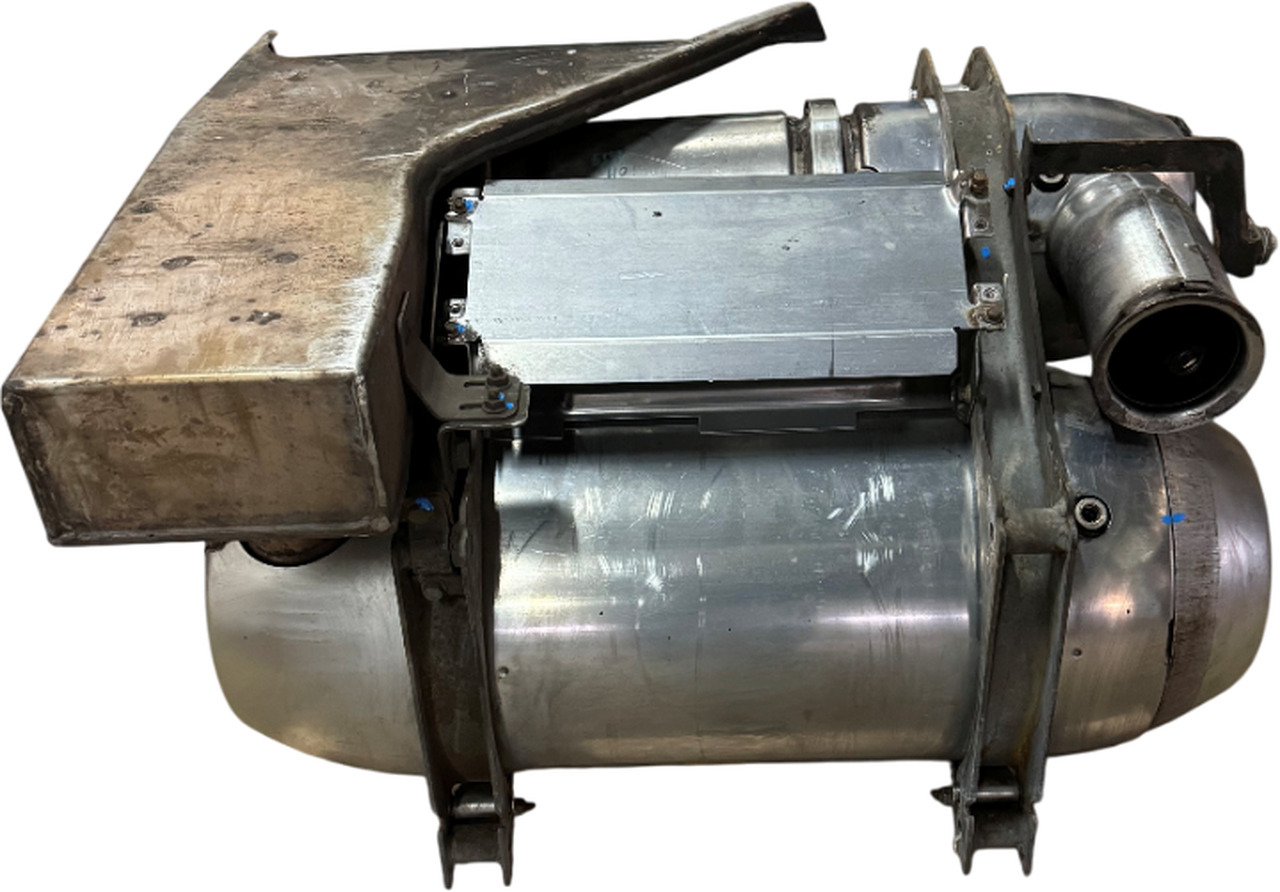 DAF LF EURO 6 KATALYSATOR COMPLEET GEREVISEERD + STATIEGELD 1714742REC - Catalytic converter for Truck: picture 2 DAF LF EURO 6 KATALYSATOR COMPLEET GEREVISEERD + STATIEGELD 1714742REC - Catalytic converter for Truck: picture 2