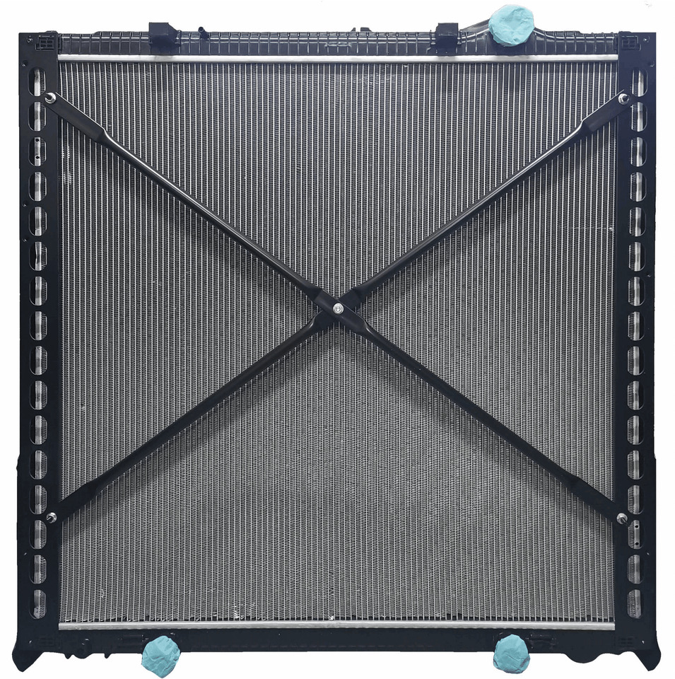 DAF XF 106 WATER RADIATEUR MET RAND 1940146a - Radiator for Truck: picture 1 DAF XF 106 WATER RADIATEUR MET RAND 1940146a - Radiator for Truck: picture 1