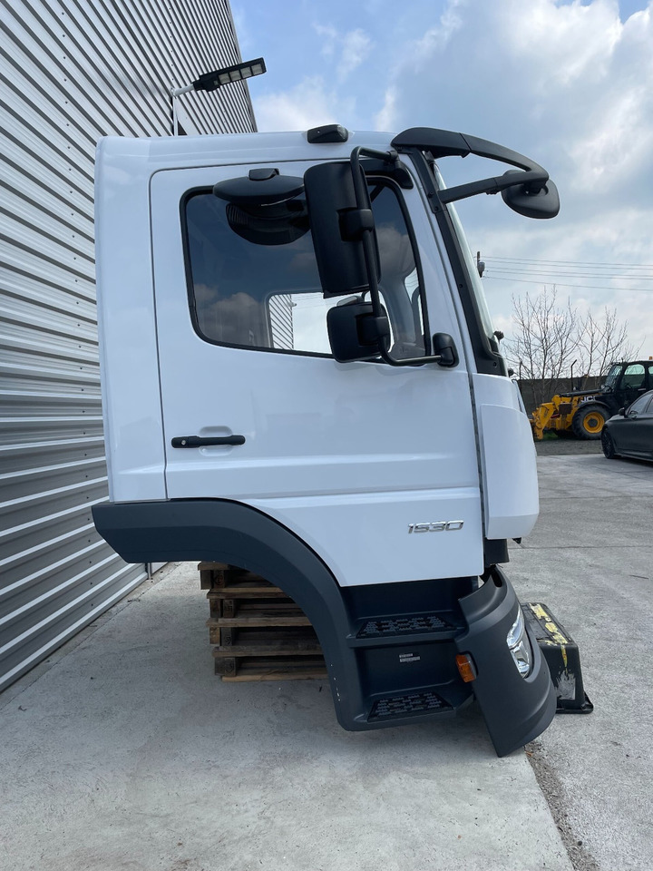 MB ATEGO CABINE EURO 6 TUNEL VOOR 6 CYL.MOTOR INCL. SEAT 000074A - Cab for Truck: picture 3 MB ATEGO CABINE EURO 6 TUNEL VOOR 6 CYL.MOTOR INCL. SEAT 000074A - Cab for Truck: picture 3