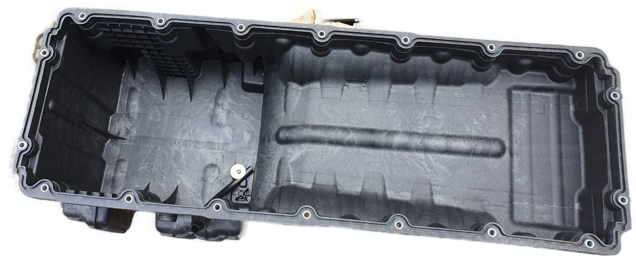 MERCEDES-BENZ MB MP4 OLIEPAN OE 4710109113 - Engine and parts for Truck: picture 3 MERCEDES-BENZ MB MP4 OLIEPAN OE 4710109113 - Engine and parts for Truck: picture 3