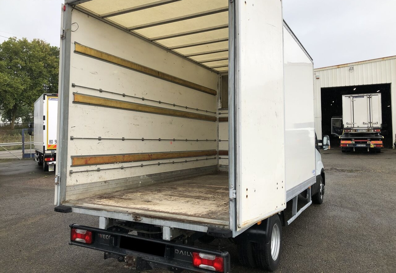 IVECO 35C16 - Box van: picture 3 IVECO 35C16 - Box van: picture 3
