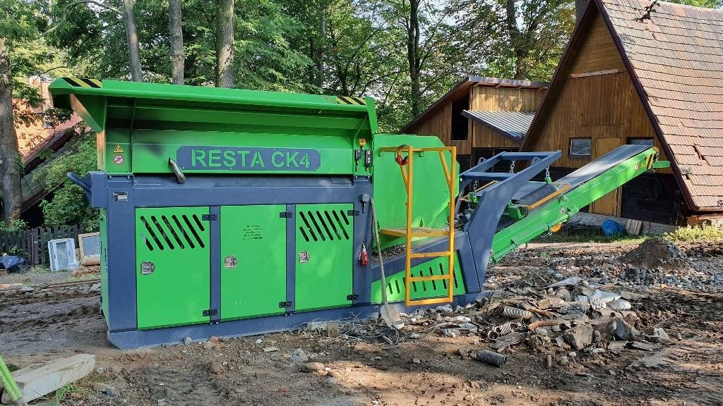 Resta CK4 470x330 - Mobile crusher: picture 5 Resta CK4 470x330 - Mobile crusher: picture 5