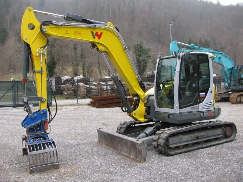 Wacker Neuson EZ 80 POWERTILLT + grajfer - Mini excavator: picture 1 Wacker Neuson EZ 80 POWERTILLT + grajfer - Mini excavator: picture 1
