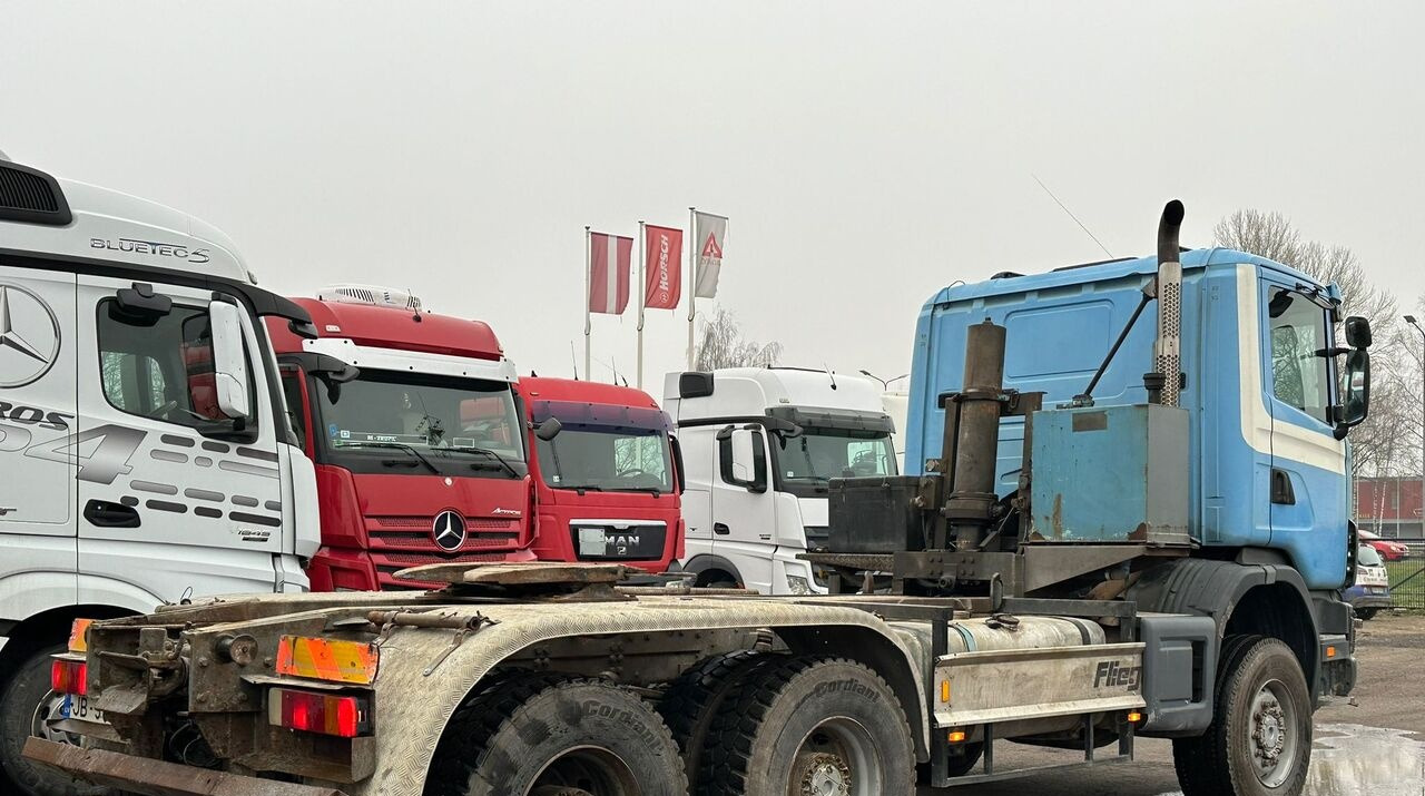 Scania 124C 6x6 steel - Tractor unit: picture 4 Scania 124C 6x6 steel - Tractor unit: picture 4