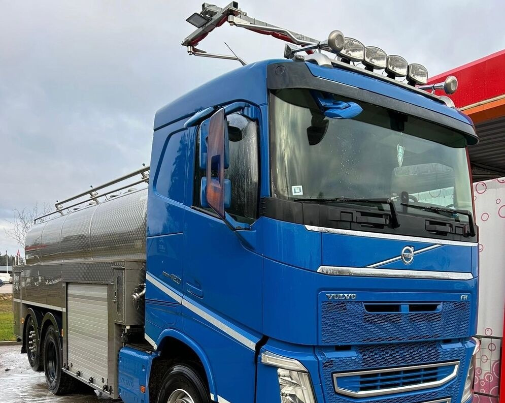 Volvo FH 420 - Tank truck: picture 1 Volvo FH 420 - Tank truck: picture 1