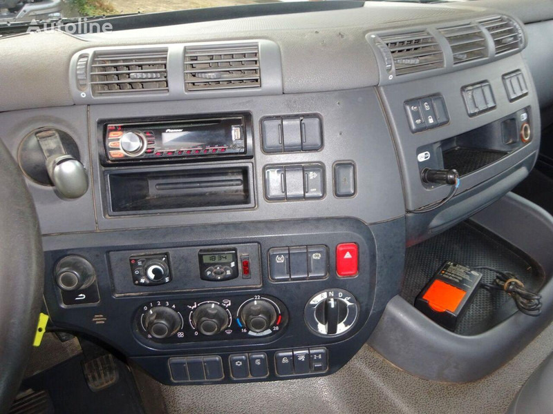 DAF CF 440 - Skip loader on lease DAF CF 440 - Skip loader: picture 13