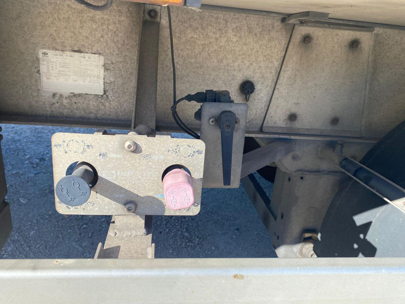 Closed box semi-trailer Fankhauser FA-1000 - Isotherm koffer + Dhollandia LBW: picture 8