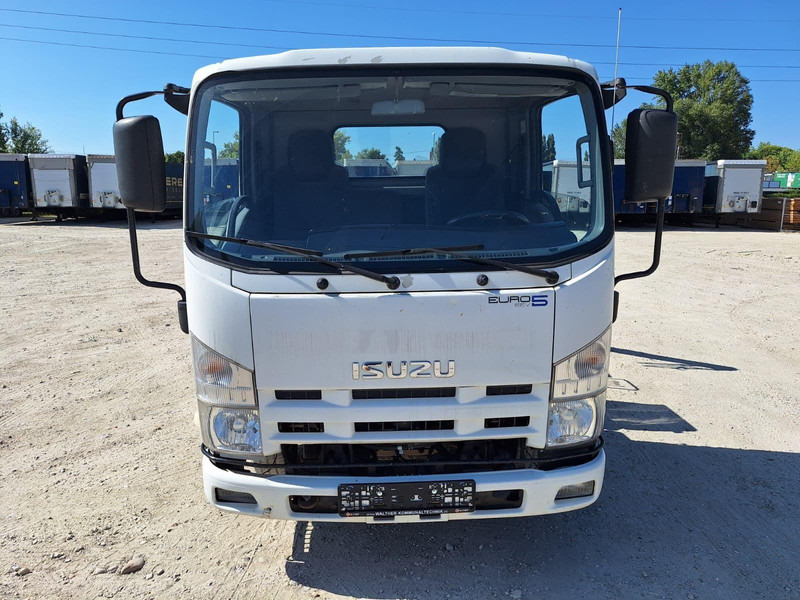 Isuzu 4X4 - container transport - Skip loader truck: picture 2 Isuzu 4X4 - container transport - Skip loader truck: picture 2