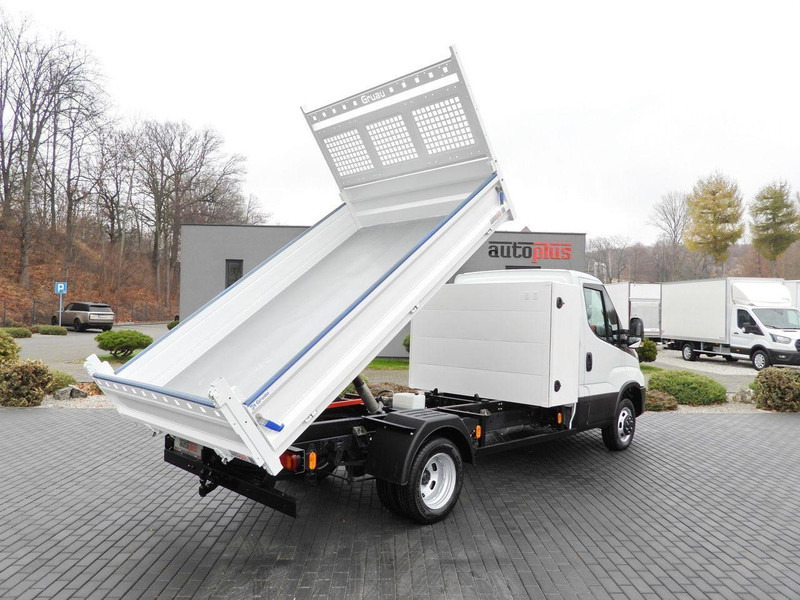 Iveco DAILY 35C16 - Tipper van: picture 3 Iveco DAILY 35C16 - Tipper van: picture 3