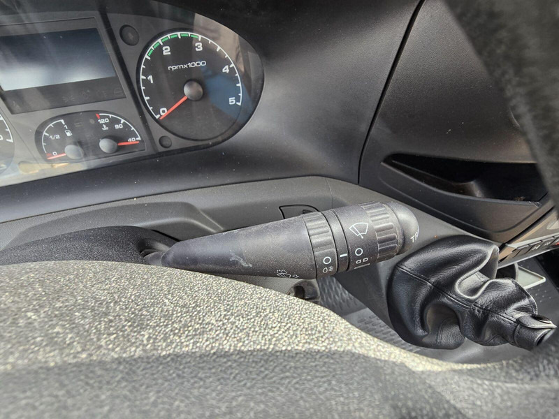 Tipper van Iveco Daily 35 C 13 - Tipper + tool box: picture 18 Tipper van Iveco Daily 35 C 13 - Tipper + tool box: picture 18