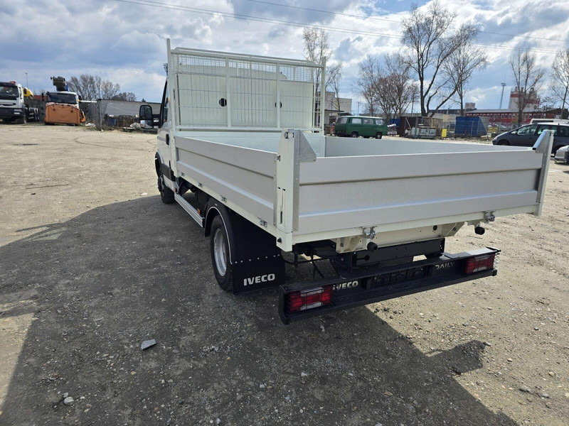 Tipper van Iveco Daily 35 C 13 - Tipper + tool box: picture 9 Tipper van Iveco Daily 35 C 13 - Tipper + tool box: picture 9