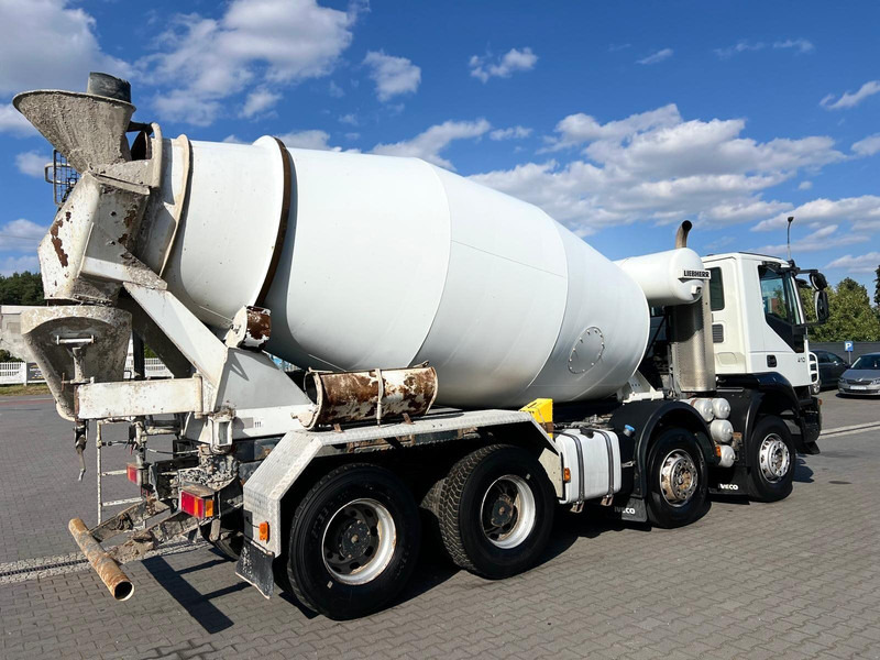 Iveco Trakker 410 CONCRETE MIXER LIEBHERR 904 9m³ - Concrete mixer truck: picture 4 Iveco Trakker 410 CONCRETE MIXER LIEBHERR 904 9m³ - Concrete mixer truck: picture 4