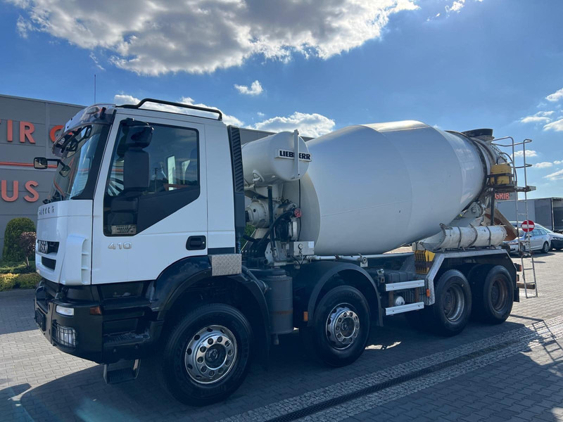 Iveco Trakker 410 CONCRETE MIXER LIEBHERR 904 9m³ - Concrete mixer truck: picture 2 Iveco Trakker 410 CONCRETE MIXER LIEBHERR 904 9m³ - Concrete mixer truck: picture 2