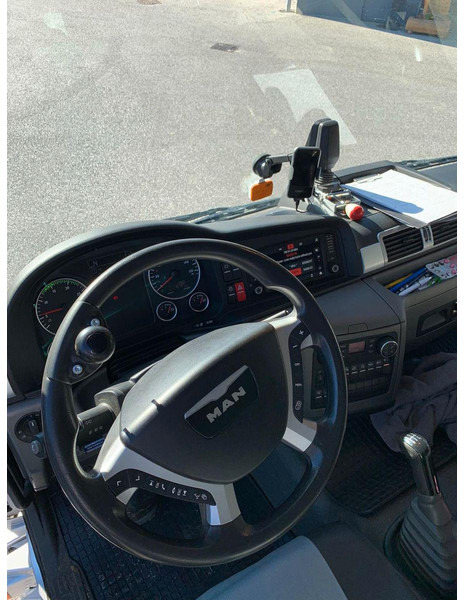 MAN TGL 12.250 - Livestock truck: picture 4 MAN TGL 12.250 - Livestock truck: picture 4