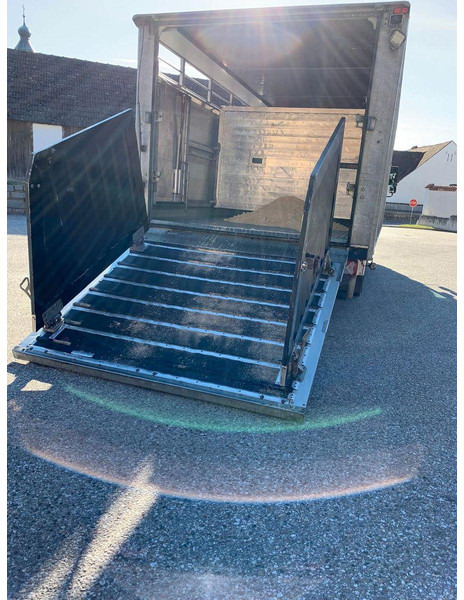 MAN TGL 12.250 - Livestock truck: picture 3 MAN TGL 12.250 - Livestock truck: picture 3