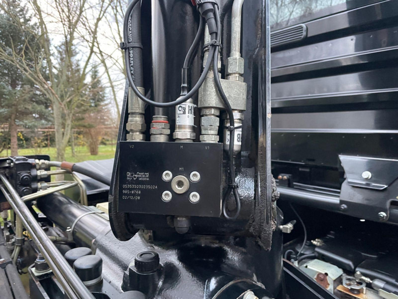 MAN TGM 15.250 Hoof lift + Crane - Hook lift truck, Crane truck: picture 3 MAN TGM 15.250 Hoof lift + Crane - Hook lift truck, Crane truck: picture 3