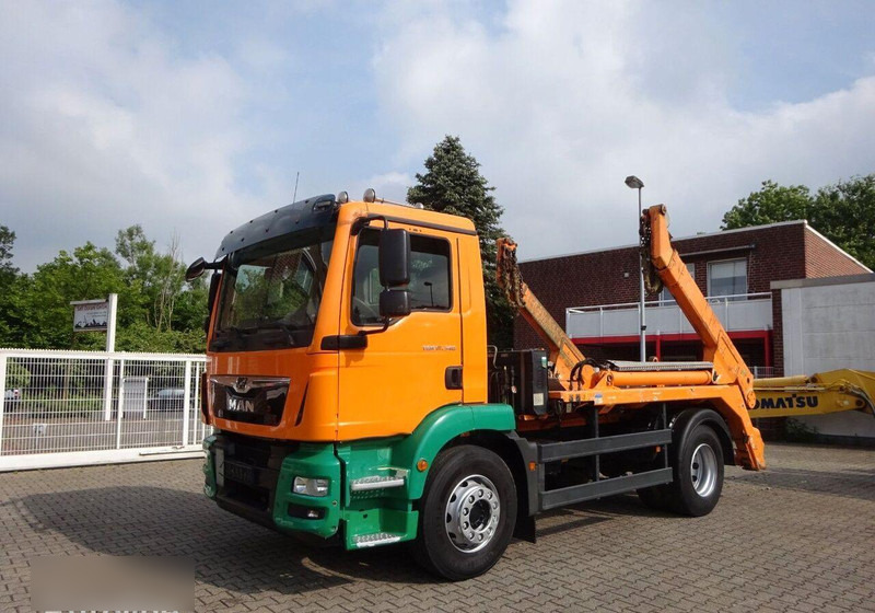 MAN TGM 18.340 Skip loader - Skip loader truck: picture 1 MAN TGM 18.340 Skip loader - Skip loader truck: picture 1