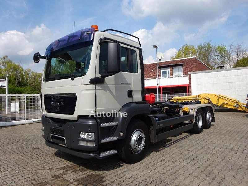 MAN TGS 26.320 - Hook lift truck - Hook lift truck, Crane truck: picture 2 MAN TGS 26.320 - Hook lift truck - Hook lift truck, Crane truck: picture 2