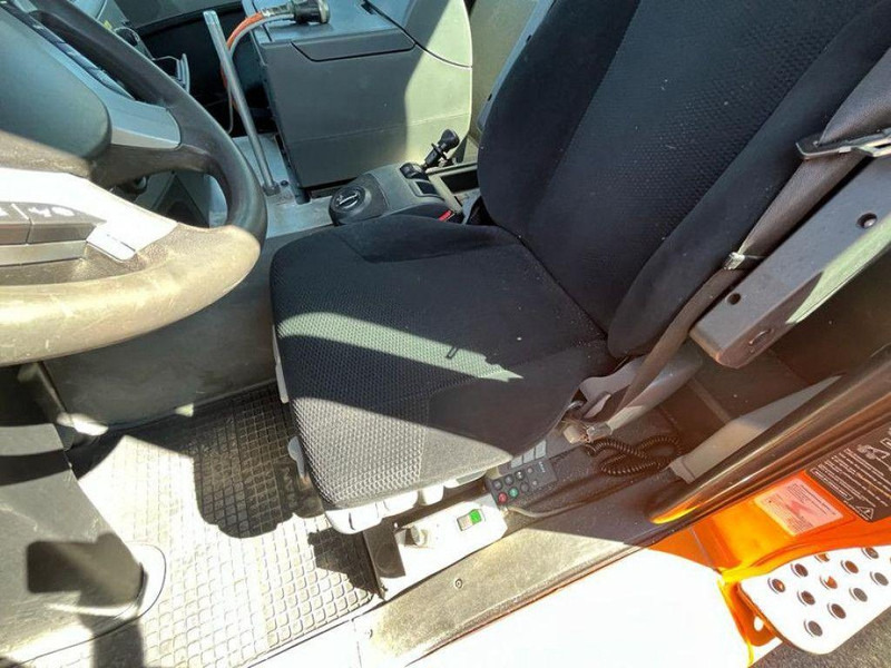 Tipper MAN TGS 33.440 AK 6x6 3-Way Tipper: picture 8 Tipper MAN TGS 33.440 AK 6x6 3-Way Tipper: picture 8