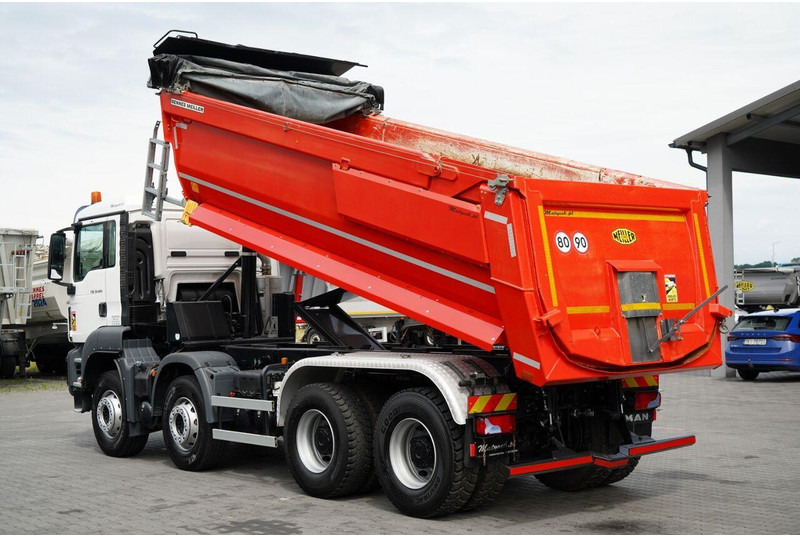 MAN TGS 35.460 / 8X4 / WYWROTKA TYLNOZSYPOWA / HYDROKLAPA / 2018 ROK - Tipper: picture 3 MAN TGS 35.460 / 8X4 / WYWROTKA TYLNOZSYPOWA / HYDROKLAPA / 2018 ROK - Tipper: picture 3