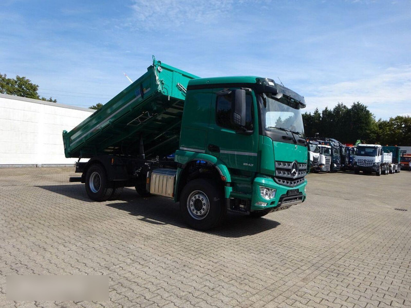 Mercedes-Benz 1843 Arocs 3 way Meiller tipper - Tipper: picture 3 Mercedes-Benz 1843 Arocs 3 way Meiller tipper - Tipper: picture 3