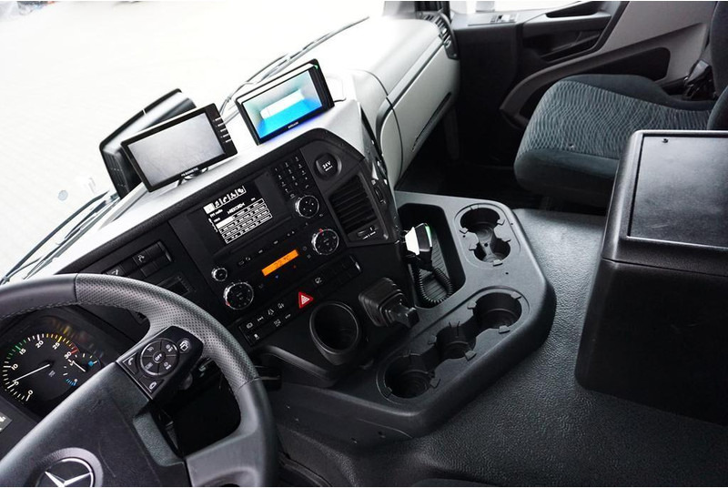 Refrigerator truck Mercedes-Benz ANTOS / 1830 / EURO 6 / CHŁODNIA + WINDA / 18 PALET: picture 9 Refrigerator truck Mercedes-Benz ANTOS / 1830 / EURO 6 / CHŁODNIA + WINDA / 18 PALET: picture 9